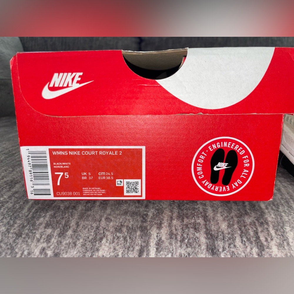 Nike Court Royale 2 - Picture 2 of 6